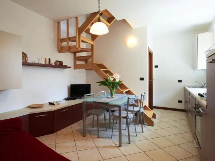 Casa Alex Villa Pianello Del Lario Exteriör bild